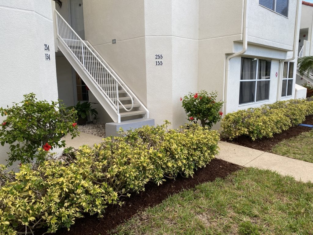 Ground floor front door of Bahia 155 – easy access, no stairs