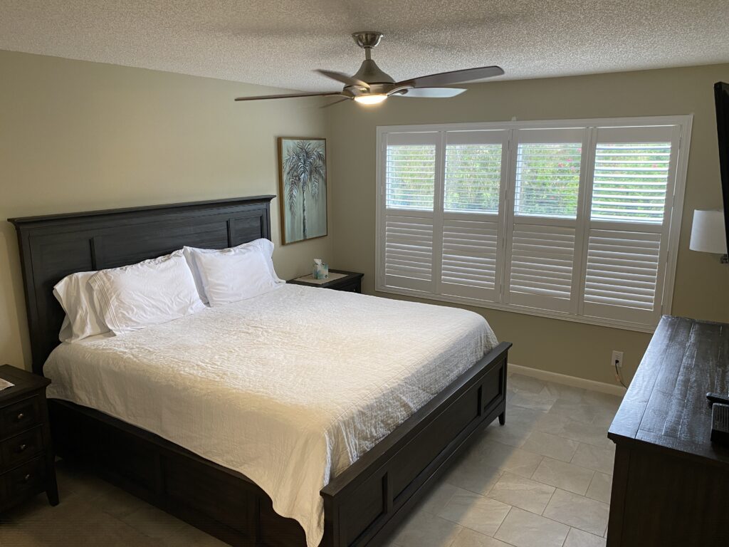 Remodeled master bedroom with king bed at Bahia 155 vacation condo, Isla del Sol